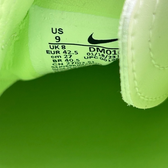 Jordan ADG 4 'Phantom Barely Volt' Golf Shoes - Picture 7 of 10